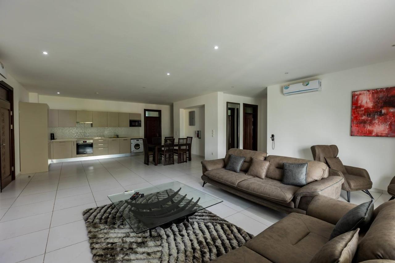 Accra Fine Suites - Henrietta'S Residences Exterior foto