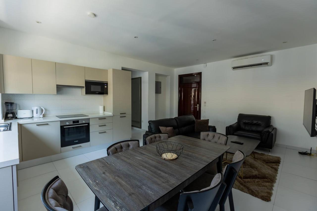 Accra Fine Suites - Henrietta'S Residences Exterior foto