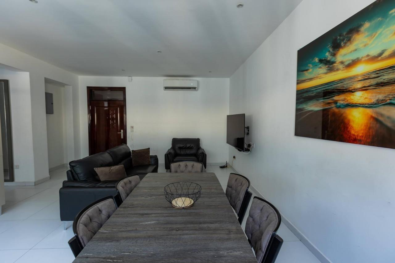 Accra Fine Suites - Henrietta'S Residences Exterior foto